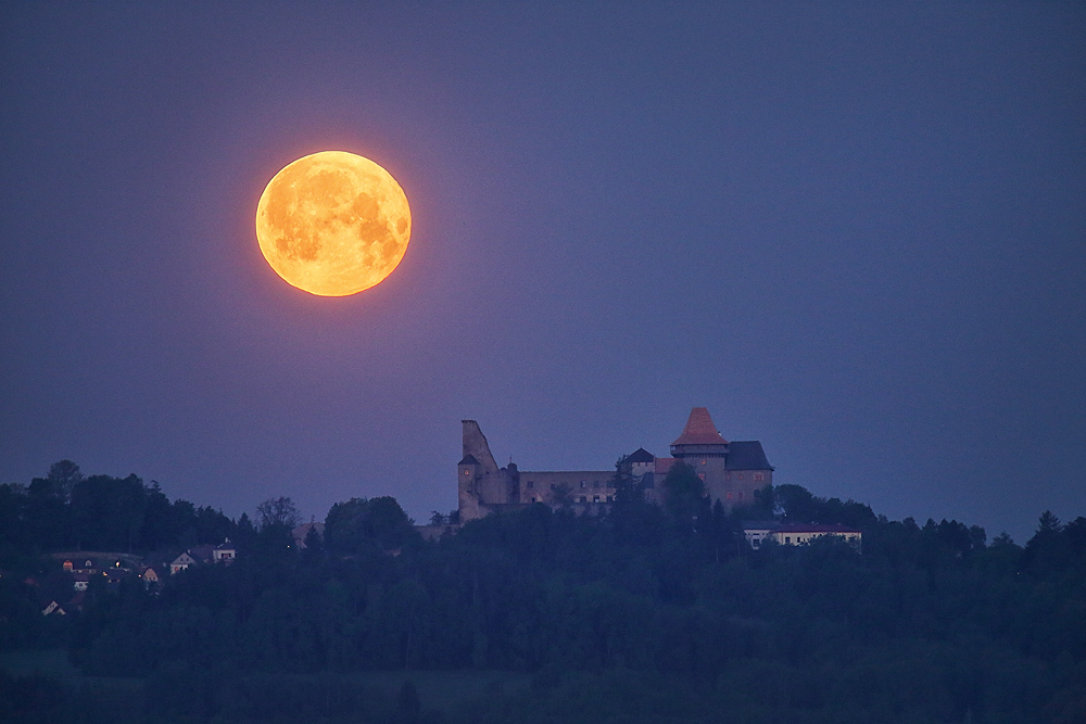 Květný úplněk