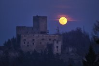 Worm moon above Landštejn castle
